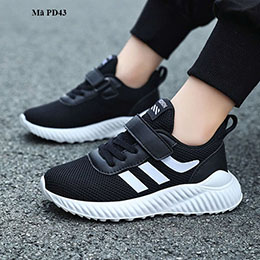Giày thể thao cho bé gái từ 4-12 tuổi màu đen - PD43